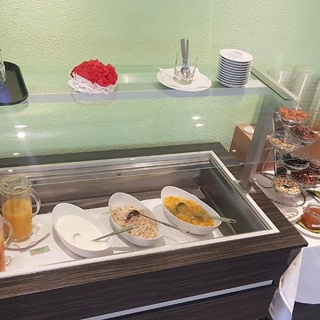 Hotel Alpha Thun Kültér fotó