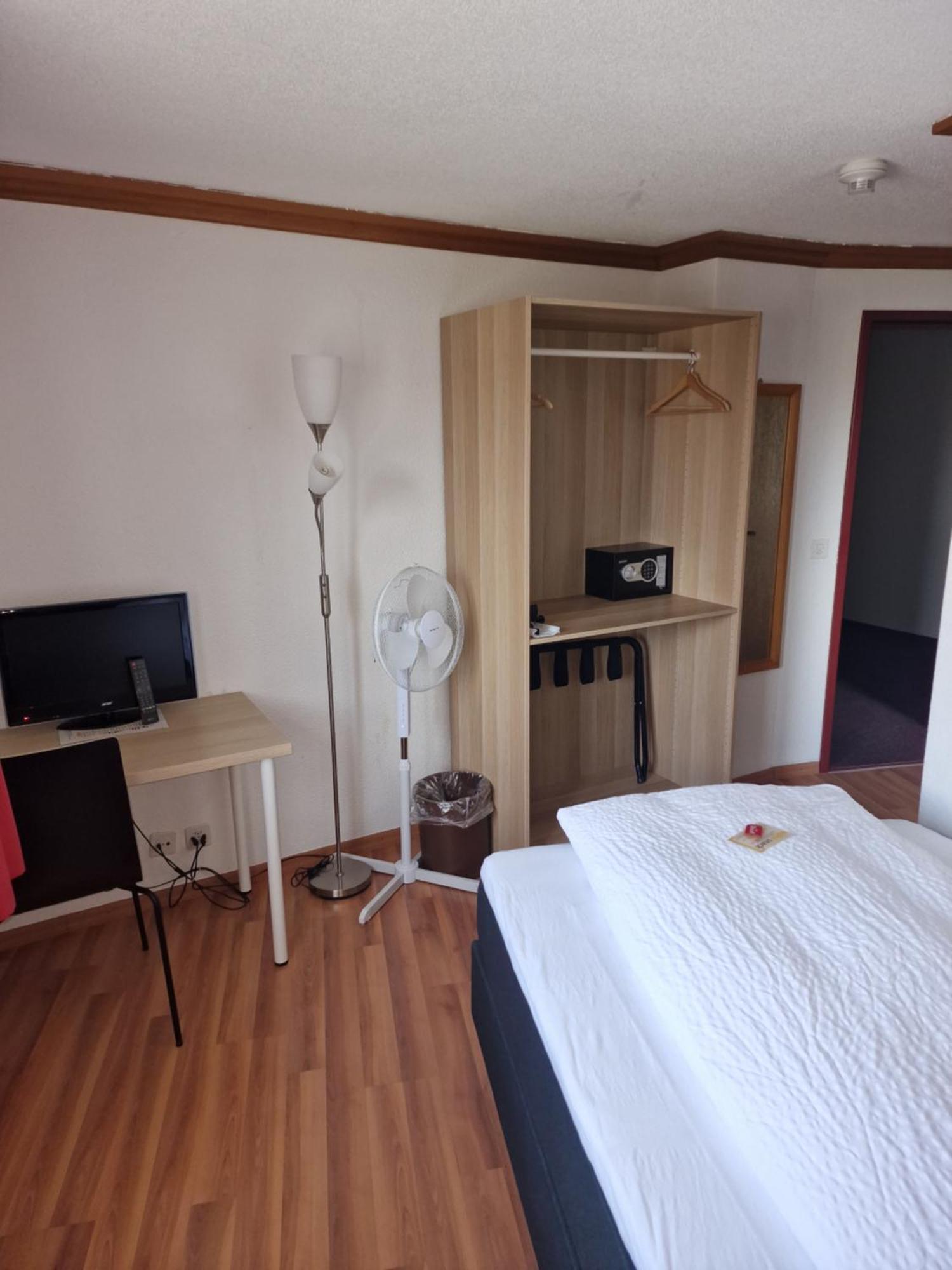 Hotel Alpha Thun Kültér fotó
