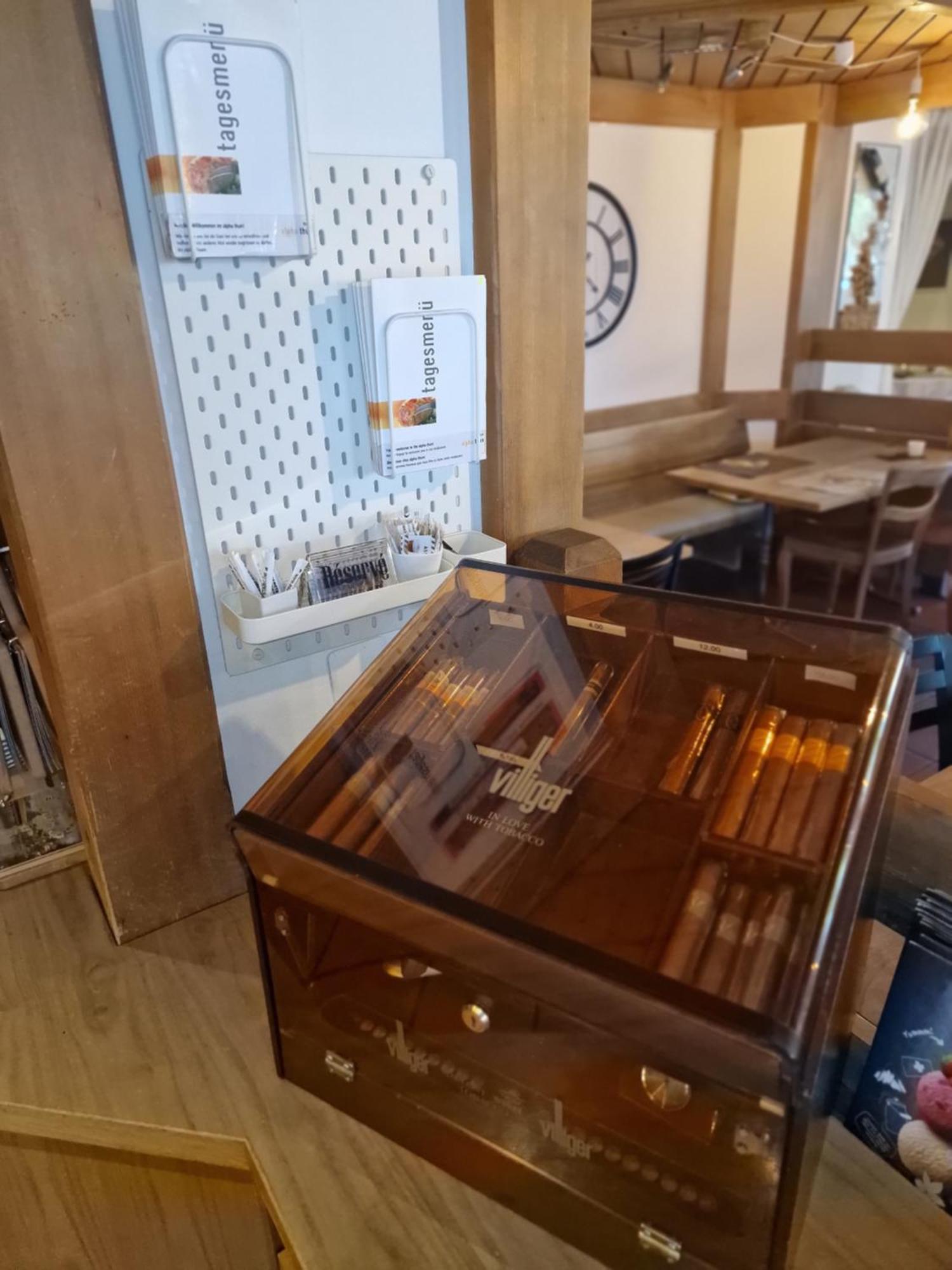 Hotel Alpha Thun Kültér fotó