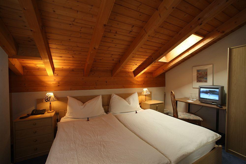 Hotel Alpha Thun Kültér fotó