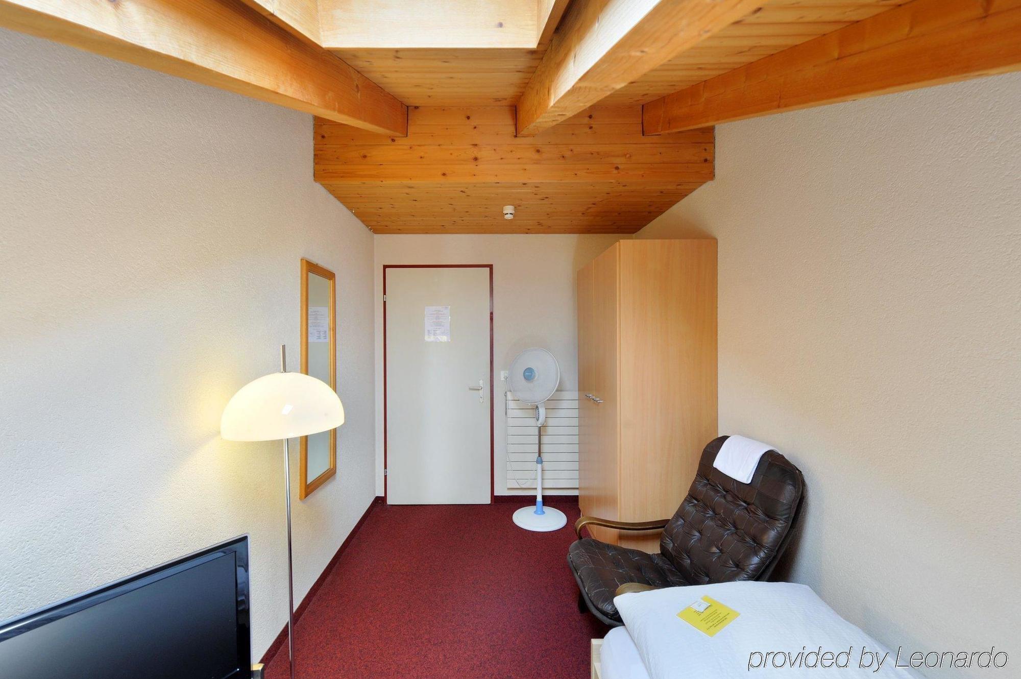 Hotel Alpha Thun Kültér fotó