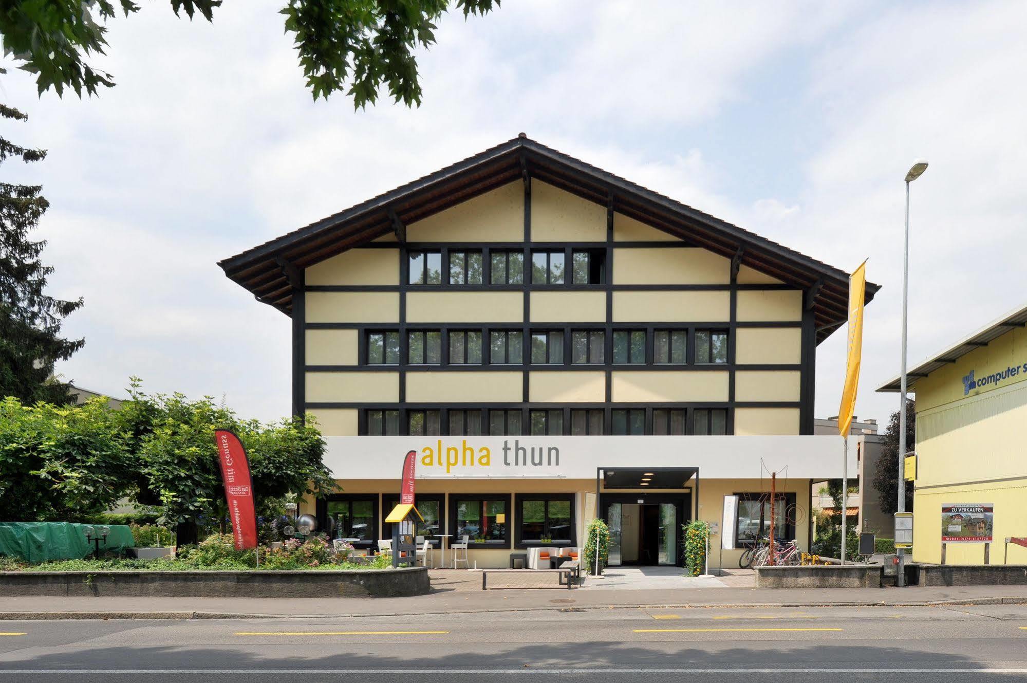 Hotel Alpha Thun Kültér fotó