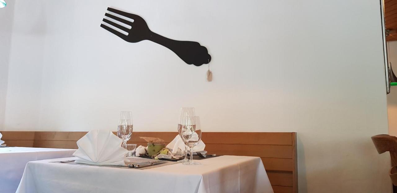Hotel Alpha Thun Kültér fotó